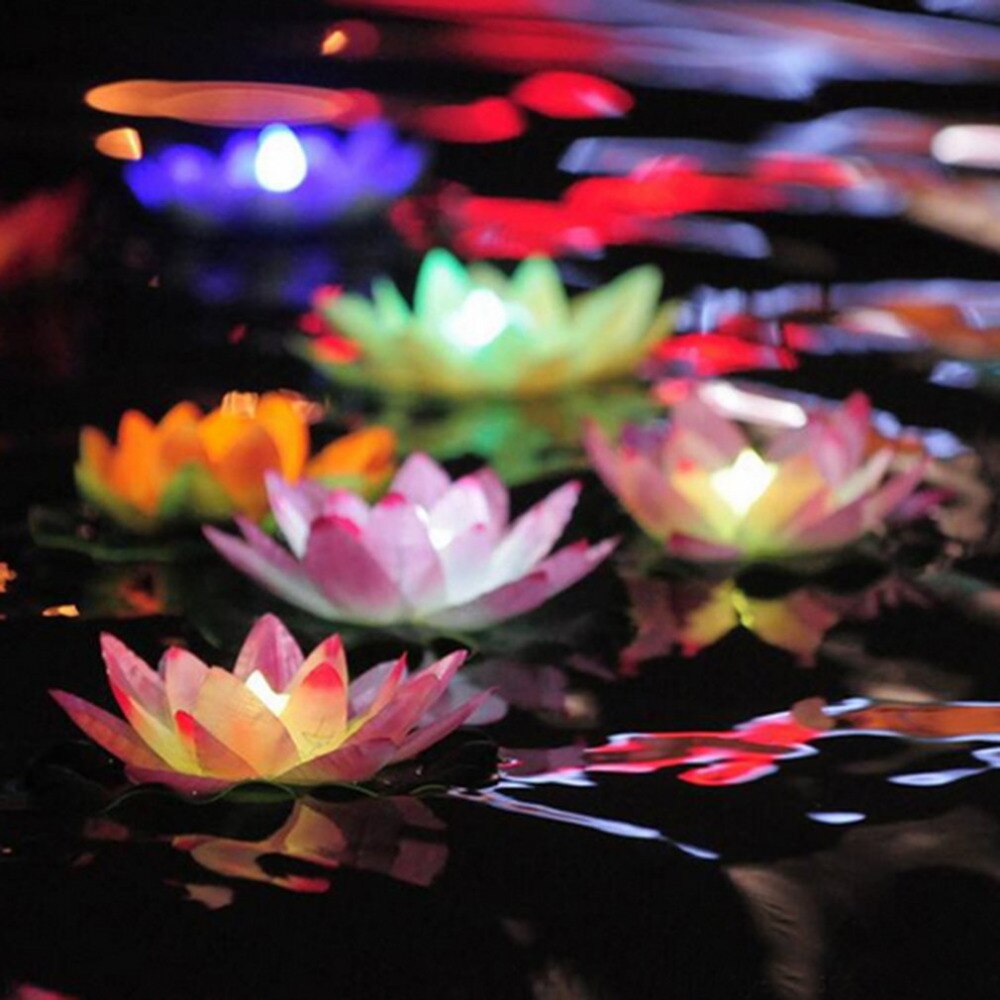 3 farve led oversvømmelse lys kunstig lotus flydende blomst form lamper til udendørs swimmingpool, der ønsker festforsyning