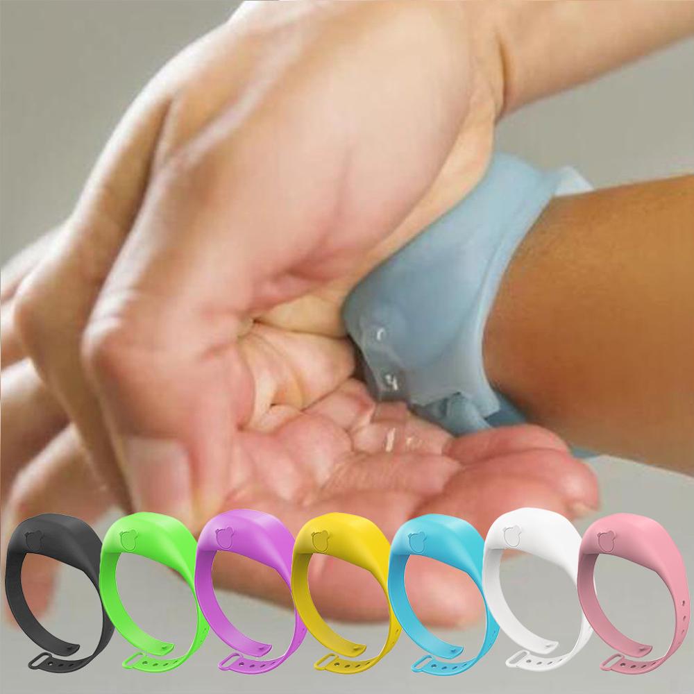 1 set vuxen barn flytande handdispenser armband bärbar återanvändbar armband armband handdesinfektionsdispenser 10ml handledsstöd
