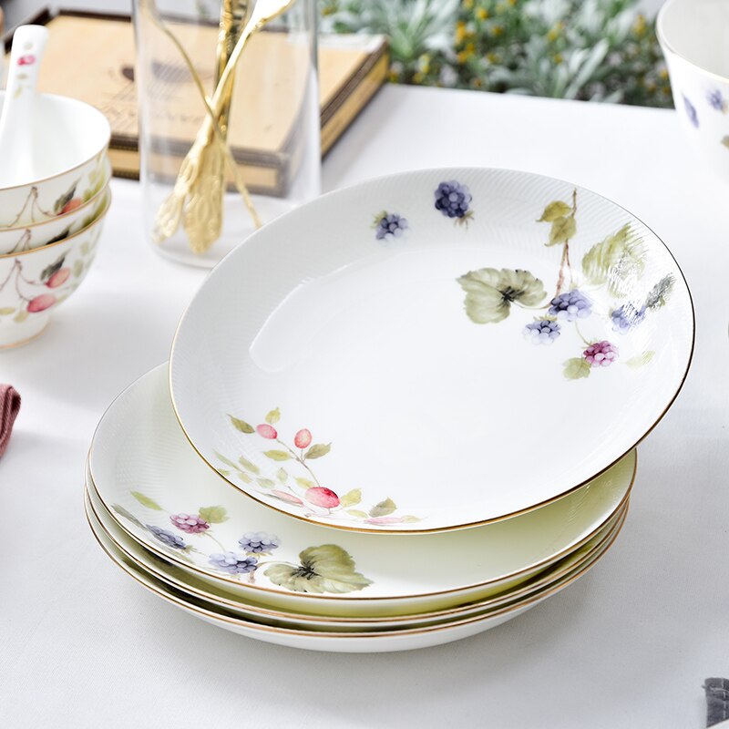 Europese Stijl Platen Set Bone China Keramische Diner Compleet Servies Set Diner Serveren Pratos De Jantar Luxe Borden