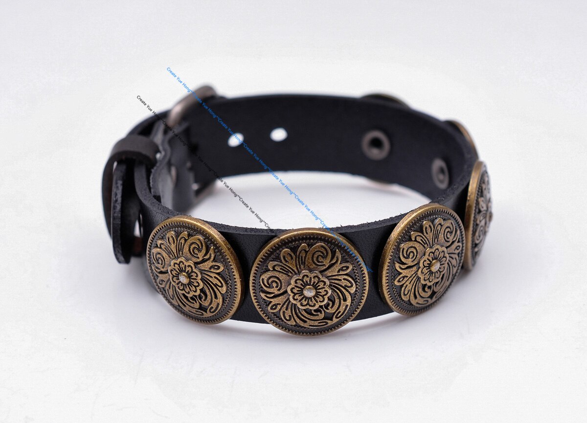 Biker motocicleta occidental flor antigua tallada Concho artesanal Veg cuero marrón pulsera brazalete