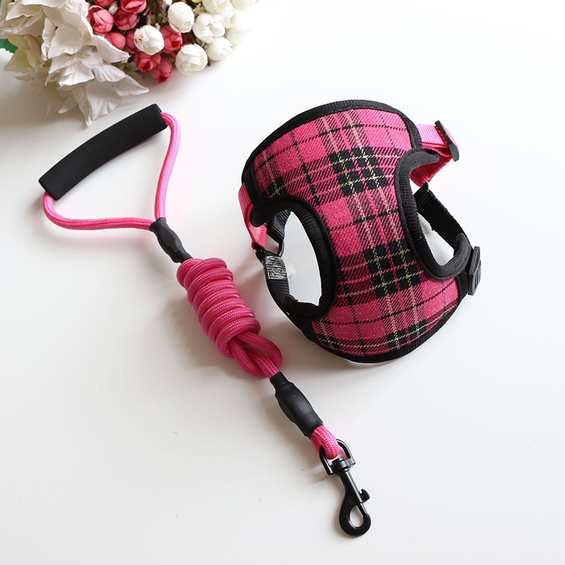 Kleine Hond Harness En Leash Set Ademend Verstelbare Plaid Huisdier Harnas Vest Wandelen Leads Kraag Voor Chihuahua Pug Bulldog: Roze / S