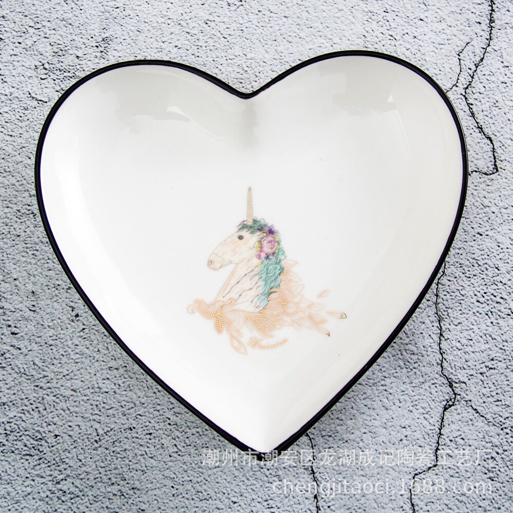 Nordeuropa Geschirr Herz Form Geschirr Keramik Teller Teller Porzellan Einhorn Dessert Platte Geschirr Kuchen Platte: 7.5 inch Unicorn