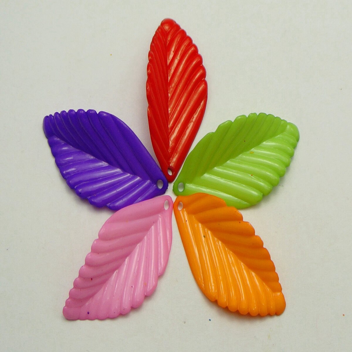 Craft DIY Mixed Color Acrylic Leaves Flower Petals Charm Pendants Various Shape: 100PCS 36X18mm