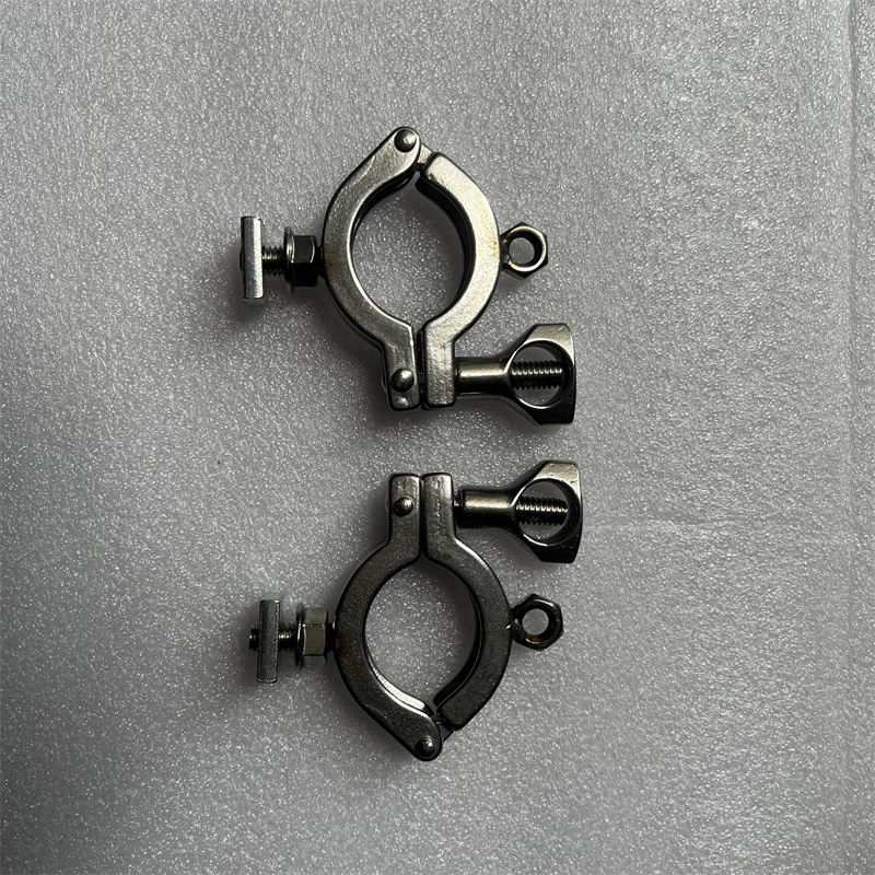 2szt Ogólne mocowanie łopaty robić bagażnika dachowego Uchwyt na łopaty robić ciężarówki Oszczędność miejsca Metalowe akcesoria samochodowe robić sprzętu: zgniły zielony