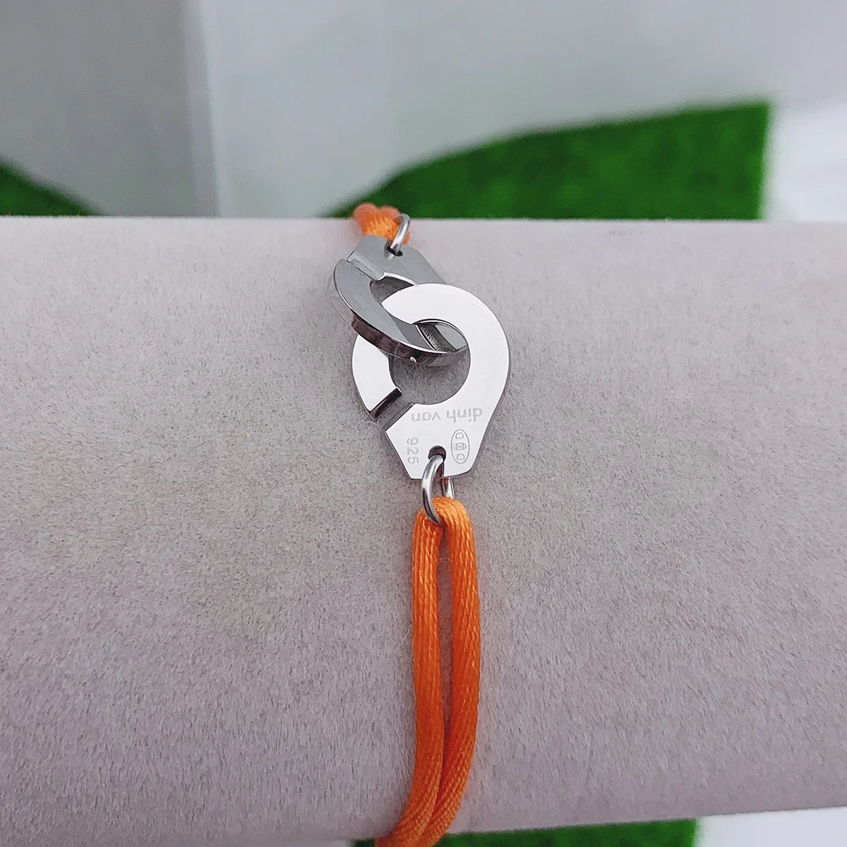 Esposas de acero inoxidable 316 de , pulsera de esposas de cuerda ajustable, bisutería Menottes, pulsera Corde para joyería de mujer: Chapado en platino