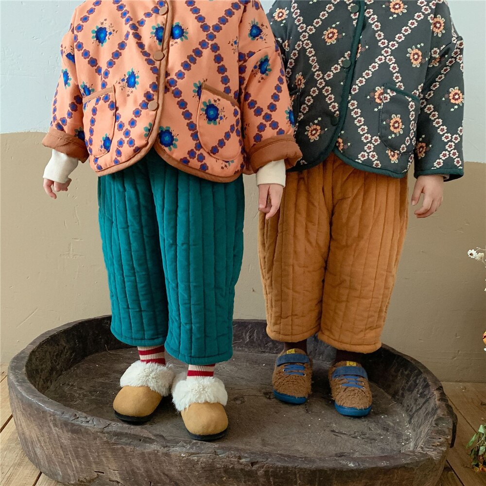 Vinter unisex enfärgad manchester quiltade byxor 2-6 år pojkar och flickor lös fleece tjocka höftbyxor