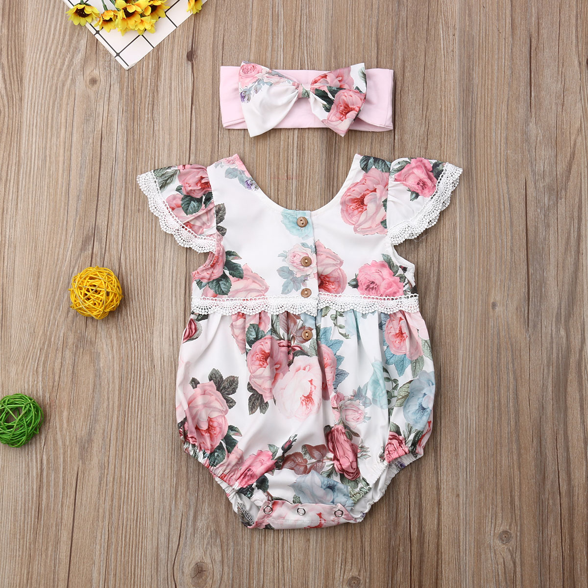 Nyfødt baby pige tøj blomstermønster flue ærme blonder flæse romper bowknot pandebånd 2 stk outfits bomuldstøj