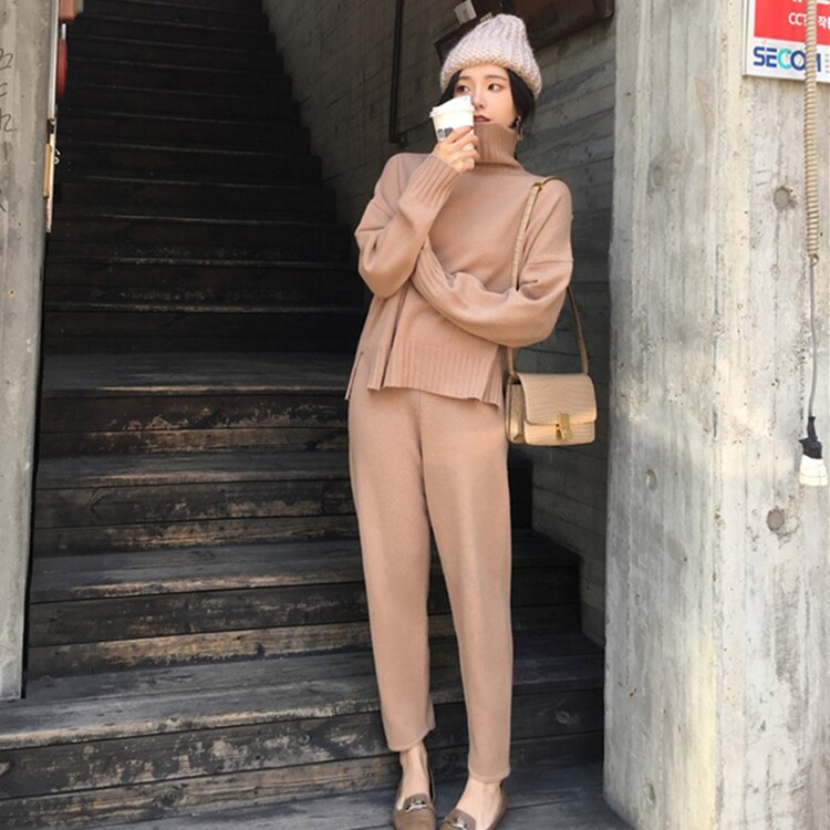 Women's Tracksuit Set - Knitted Turtleneck Pullover - 2 Piece Casual Outfit: Camel