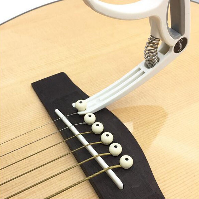 Plastic Gitaar Capo Voor Akoestische Gitaren Klassieke Gitaar Capo Ukulele Capo Met Bridge Pin Puller