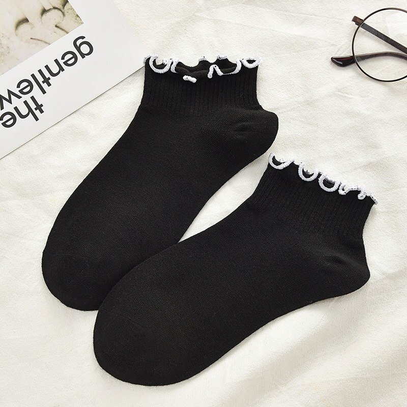 women cotton cusual White Black socks Girls cute crimped ankle socks Stripes Dots Heart short Socks 34-40: Solid Black