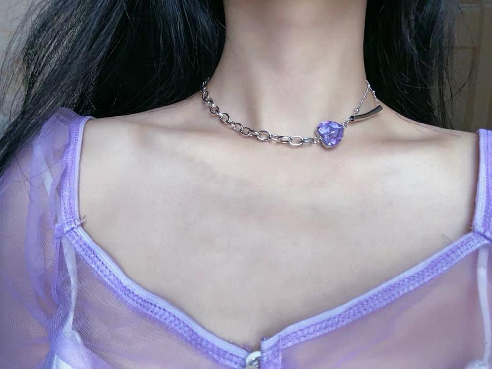 HUANZHI Neue Lila Liebe Strass Schlüsselbein Kette Asymmetrie mehrschichtig Metall Kurze Kette Halskette Für Frauen Schmuck