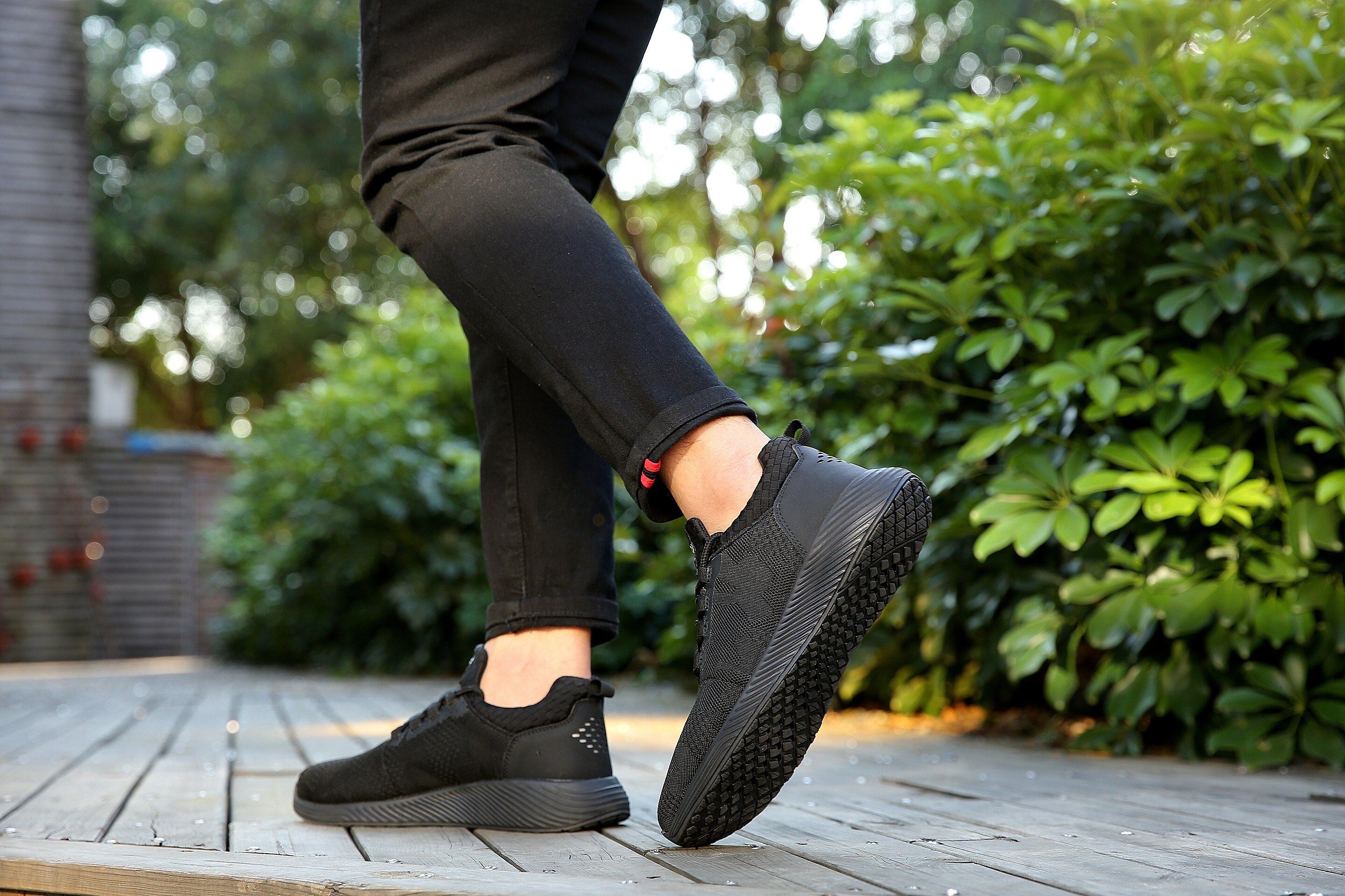 Breathable Men's Safety Shoes Boots With Steel Toe Cap Casual Men's Boots Anti-Smashing Construction Men Safety Work Sneakers