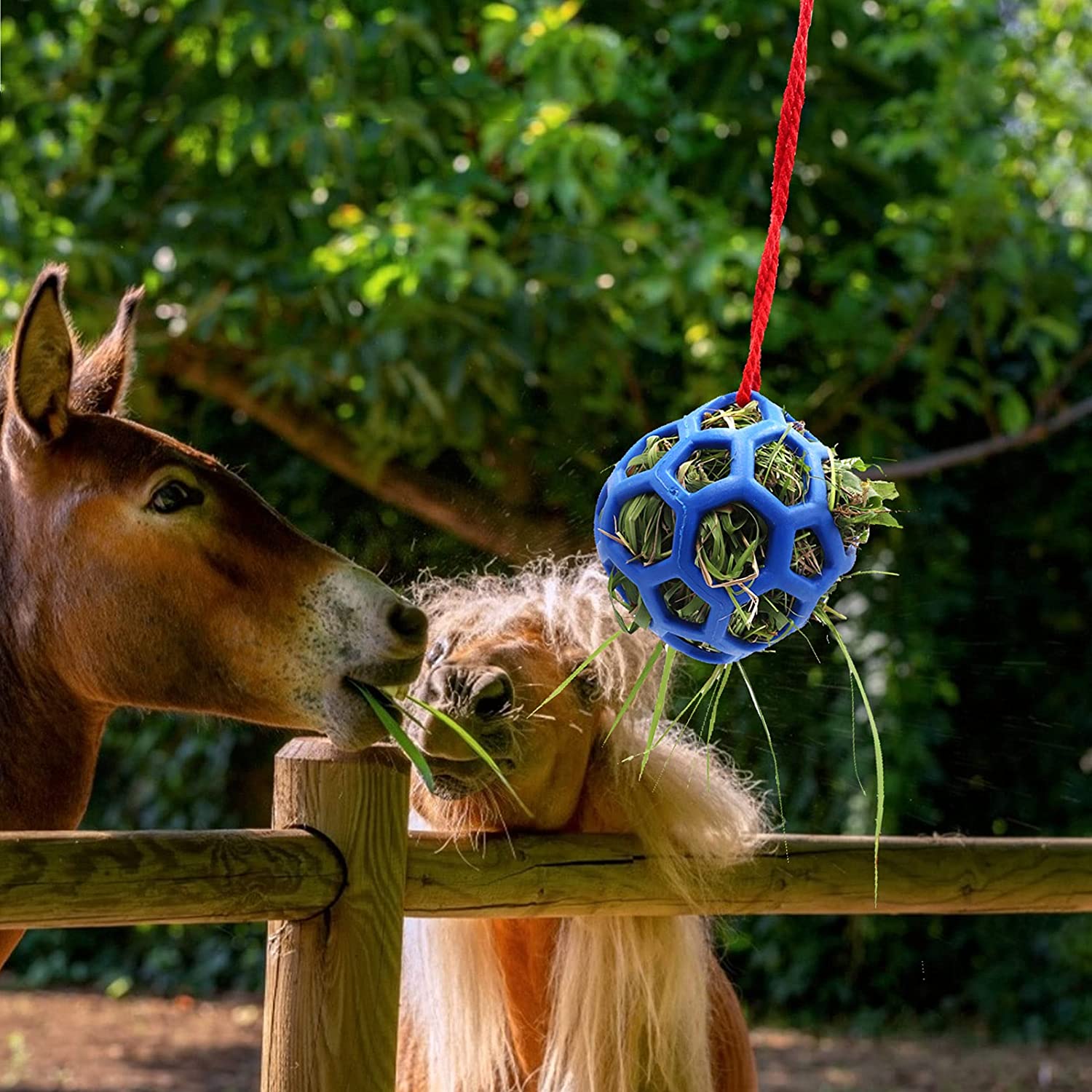 1PCS Horse Treat Ball Feeder Toy Hay Ball Hanging Feeding Toy for Horse Stable Stall Paddock Rest