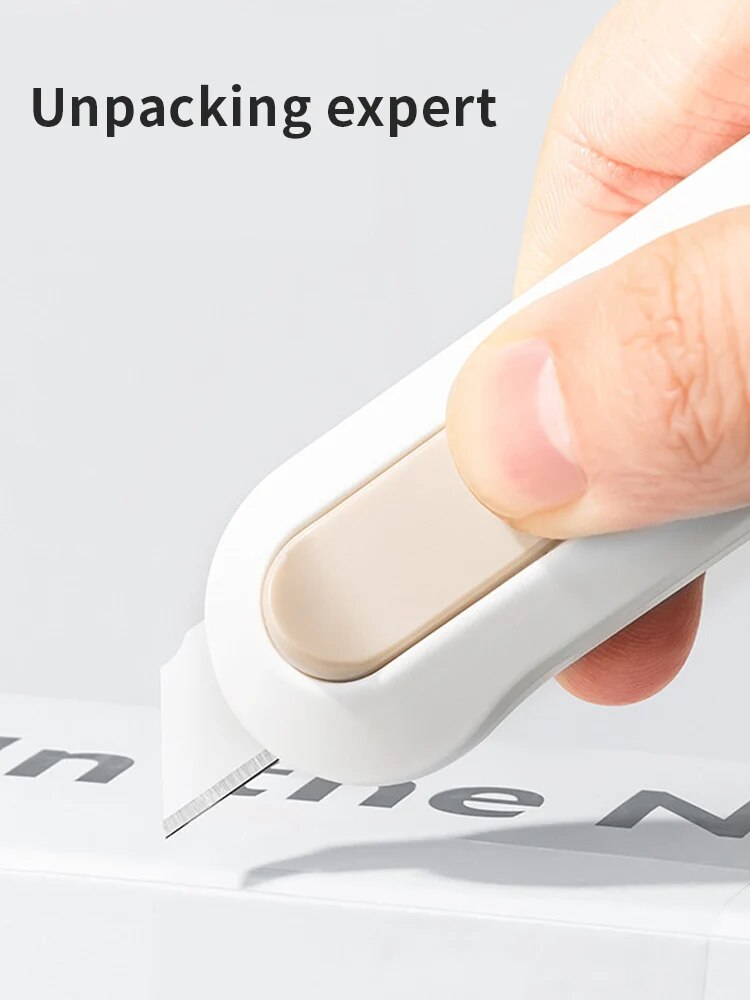 1PC Mini Papier Schneiden Kasten Opner Tragbare Kleine Papier Schneiden Messer Tapete Messer Schreibwaren Unboxing