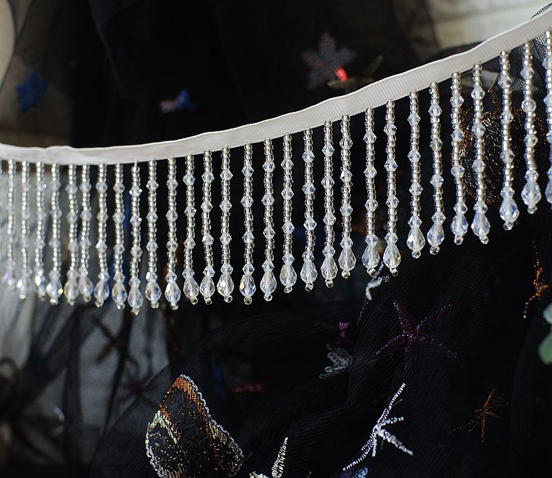 2 yard / lot krystal vedhæng beaded blonder kvast diy bryllupstøj scene hjem gardin frynser blonder trim hovedbeklædning dekorative