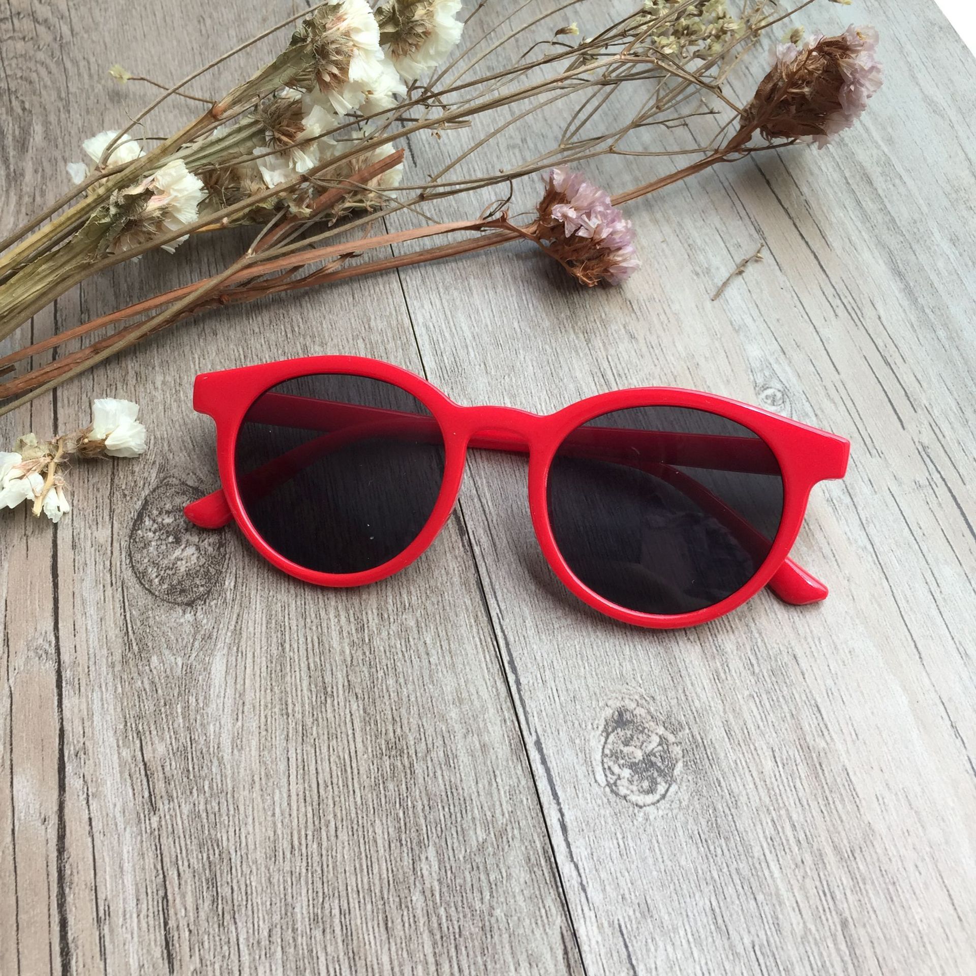 Gafas de sol con forma de ojo de gato para niños y niñas, lentes de sol con protección UV400, bonitos, para conductores,: Rojo