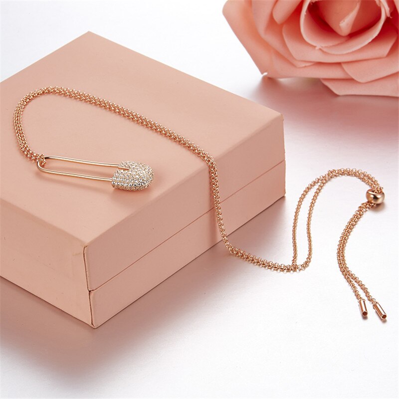 Ketting met 925 sterling zilveren paperclips en pins, merk monaco, roségoud,  s925 statement hangers en sieraden.