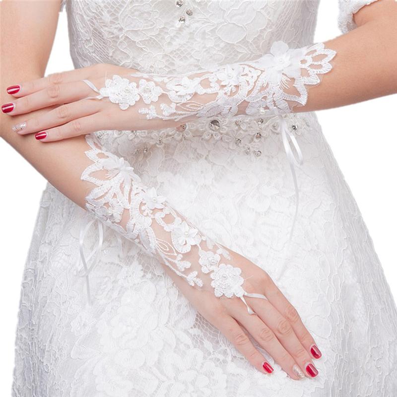 White Lace Gloves Bride Hollow Out Flower Wedding Gloves Women Fingerless Bridal Gloves for Bridal Wedding Dress Accessories: Style 2