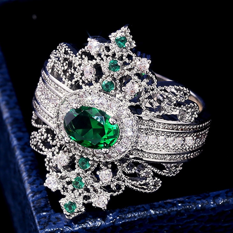 Luxury Retro Palace Style Wedding Engagement Rings for Women Ladies Exquisite Green Zircon Crown Rings Jewelry Anel