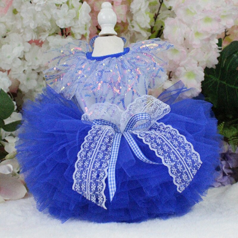 Vestido de perro hecho a mano con lentejuelas de cachorro azul, ropa de hilo multicapa, tutú de princesa, vestido de boda para perros pequeños, foto artística de Chihuahua