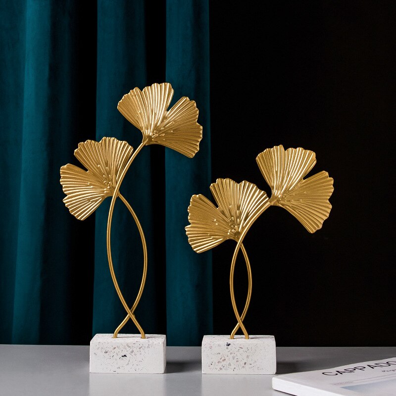 Gyllene järn ginkgo blad ornament hem tv skrivbord vin skåp dekoration modell med marmor bas konsol