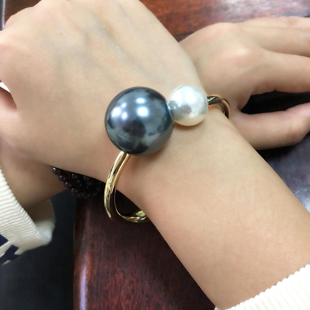 Bracciali Charm MANILAI Donna - Jonc Manicotto Imitazione Perla - Gioielli Statement Trendy
