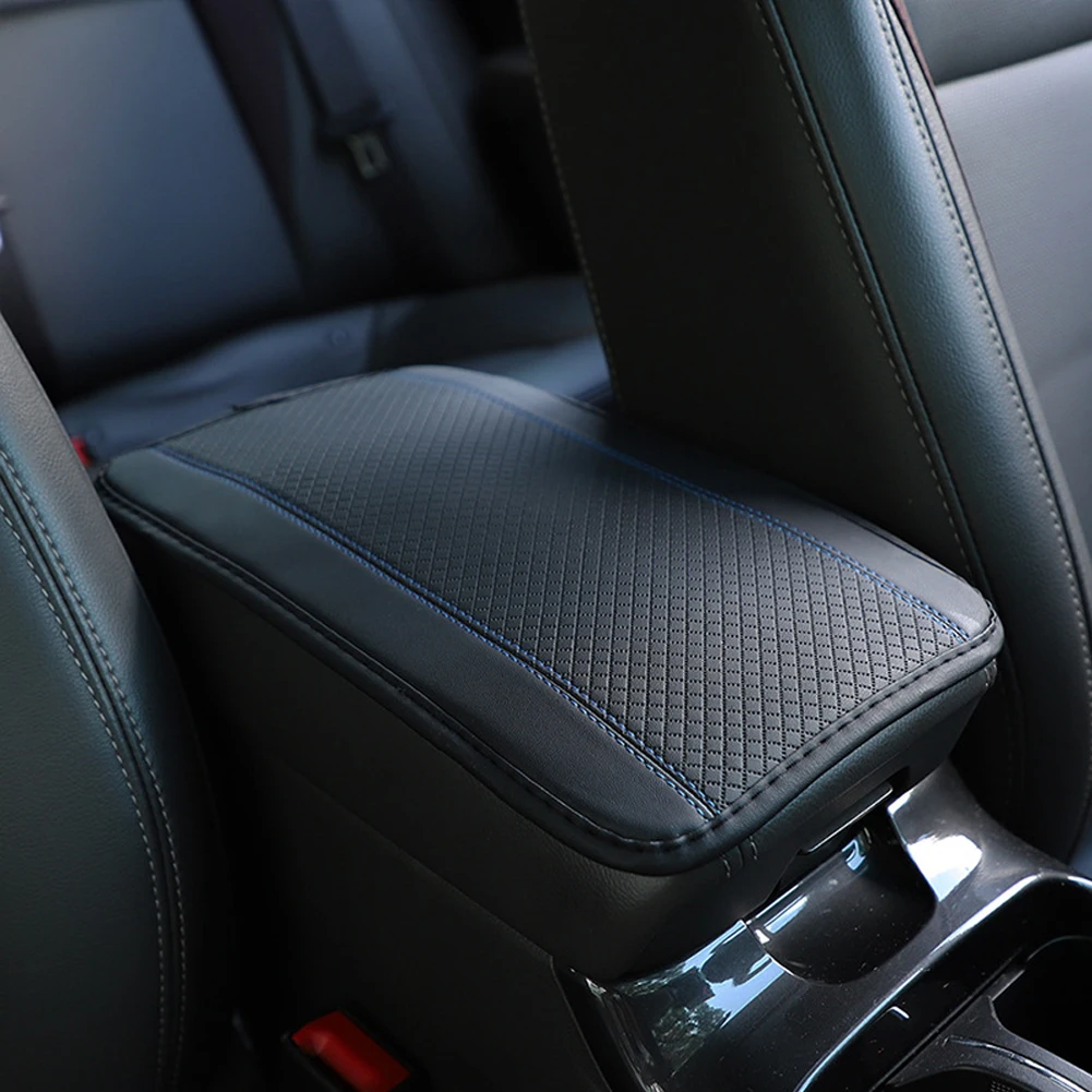 Almohadilla para reposabrazos de coche, cubierta protectora de reposabrazos Central antideslizante de doble línea en relieve de cuero y fibra, accesorios universales de estilo para automóvil: Blanco