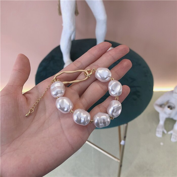 AOMU français rétro Simple irrégulier Baroque perle Bracelet tempérament Bracelet pour les femmes fête bijoux accessoires: 1