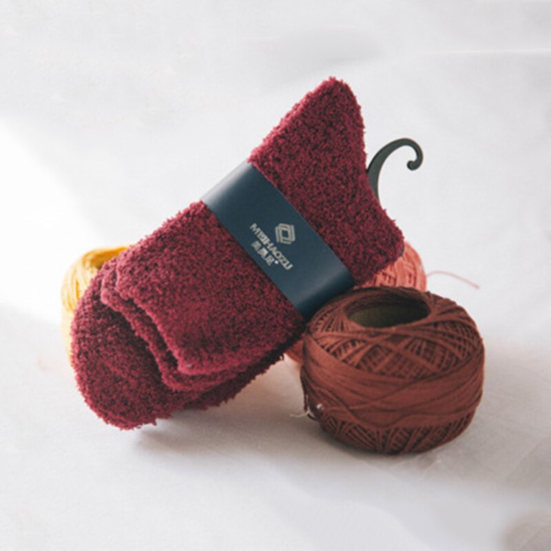 Fluffy Super Cozy Cashmere Velvet Soft Socks Thicken Winter Warm Bed Floor Home Slipper Sock Men Women Unisex: Dark red
