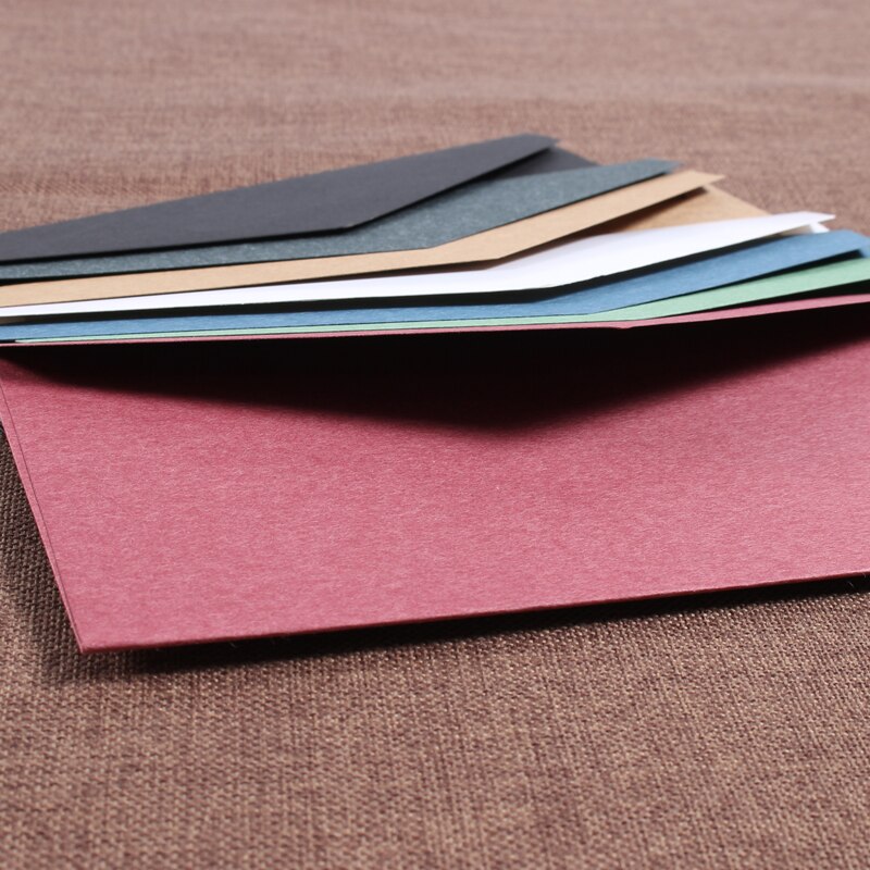 10 stks/partij Vintage Kraftpapier Envelop Brief Rood Zwart Europese Stijl Envelop voor Visitekaartje Uitnodiging Zwarte Envelop