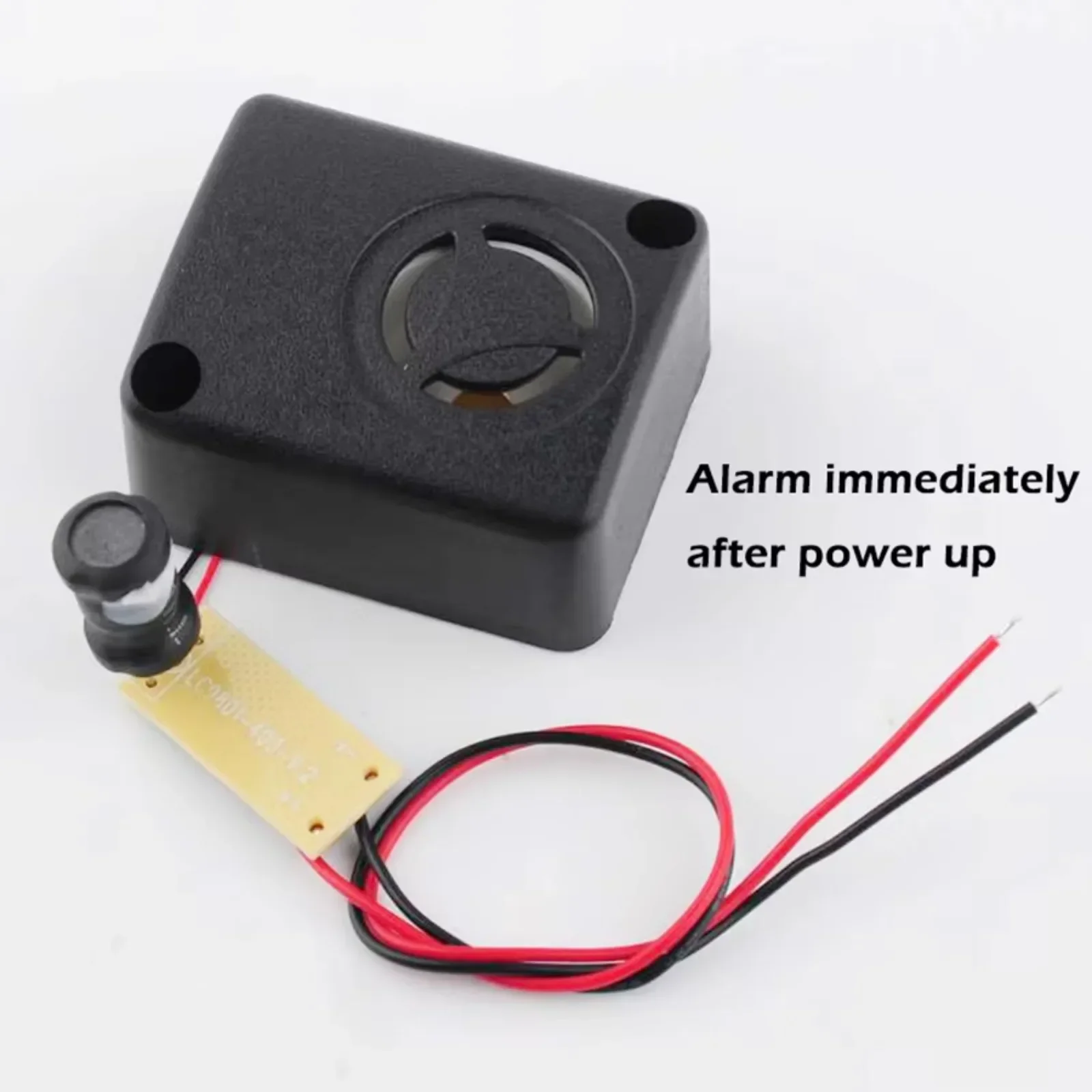 12V DC Zwart Mini Piezo Alarmsirene 110dB Verzekering Kluizen Anti-Diefstal Alarm Hoge Decibel Zoemer voor Auto + 9V Batterij Gesp