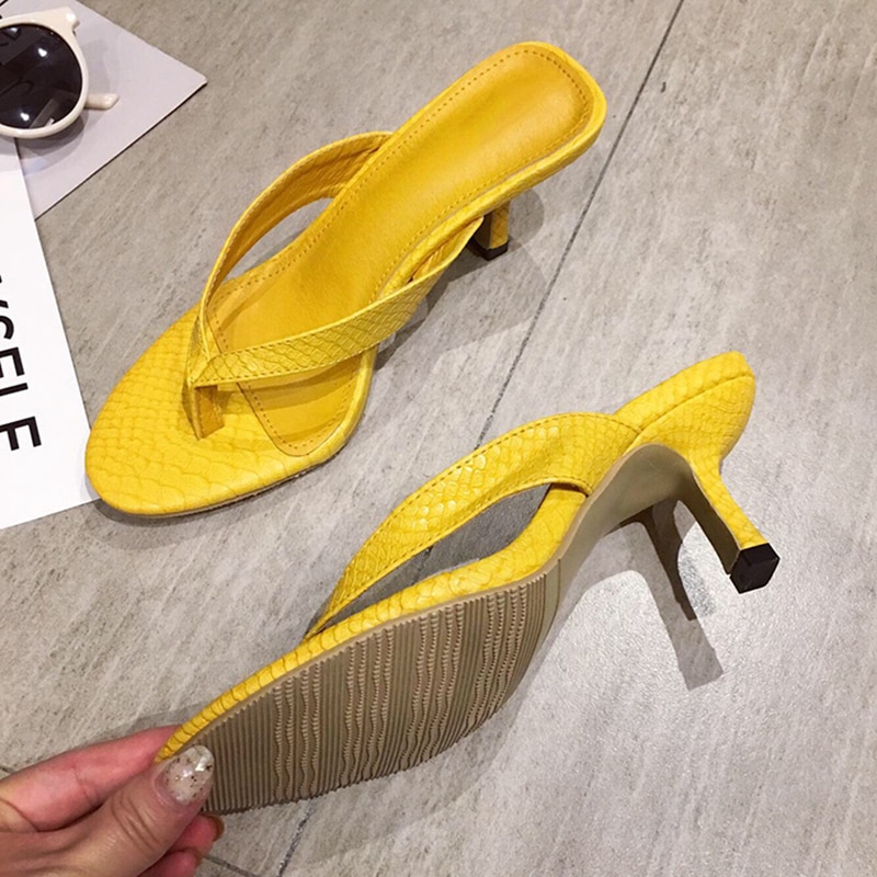 Kcenid sommar kvinnors tofflor utomhus slip on gul sandal flip flops tofflor dam tunna höga klackar slides dam skor