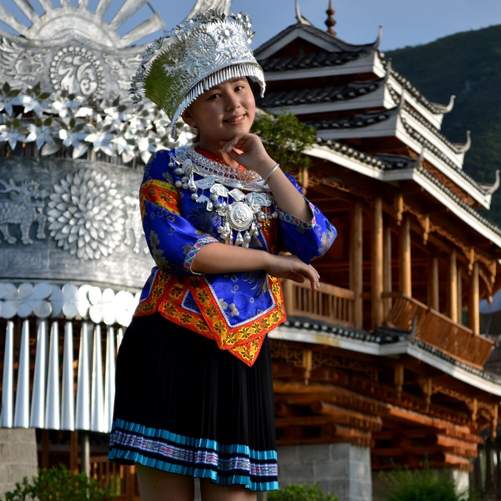 Nouvelle femme broderie Tujia/Miao/Dong danse porter femme ethinc Hmong argent costumes scène performance chinois danse folklorique robe