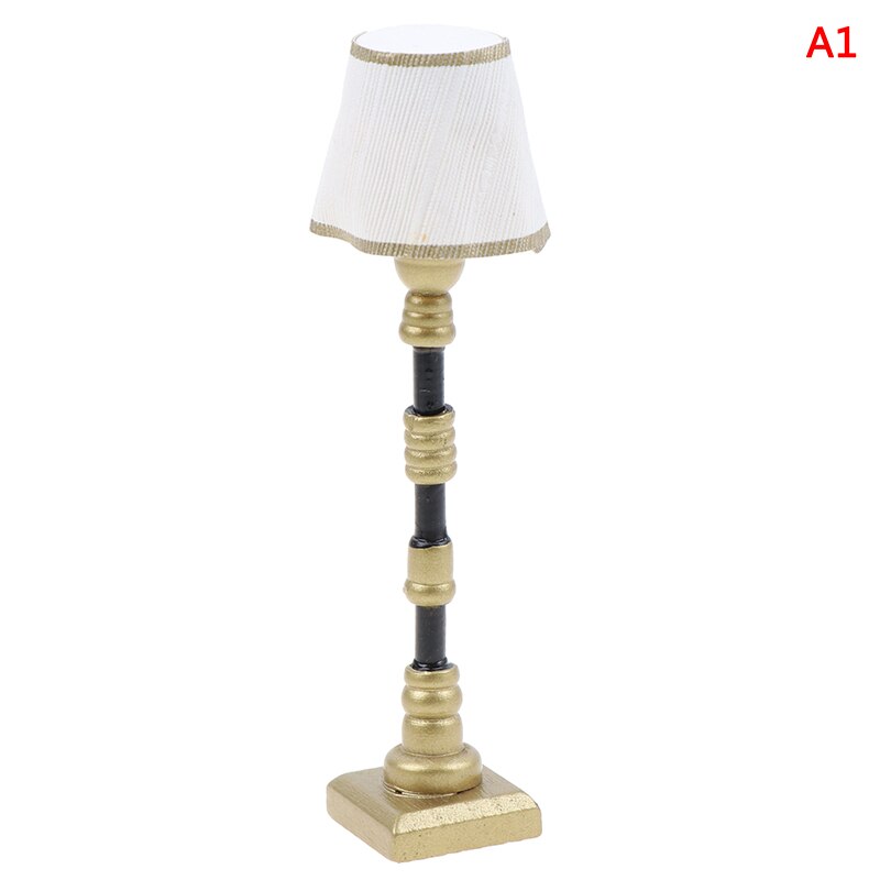 2 stijlen Modern Mini Floor Lamp Licht Model Met Wit Licht Cover Voor 1/12 Schaal Dollhouse Accessoire: 1