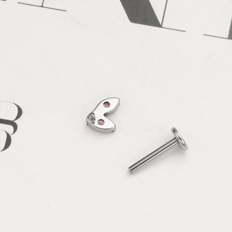 ASTM F136 Piercing de titanio individual pequeño Marquesa CZ rosca interna parte posterior plana Labret Helix Tragus Piercing Labret perforado