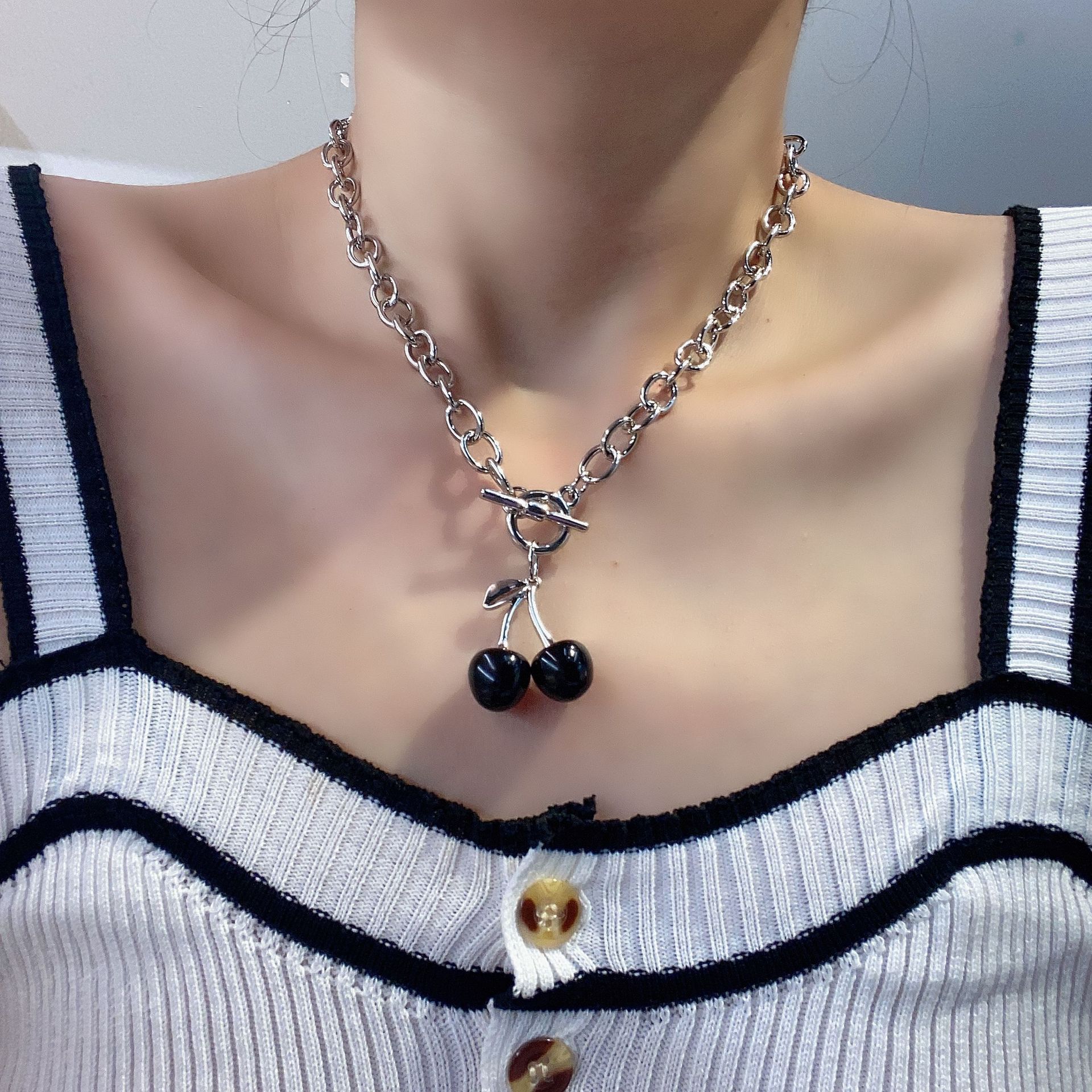 KMVEXO Gothic Sweet Cherry Pendant Necklaces Clavicle Chain Chokers For Women Girls Punk Summer Necklace Party Jewelry: Black