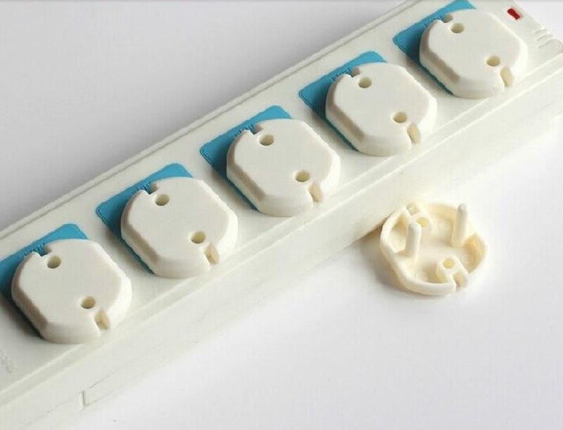 100PCS Euro Standard Children Electrical Safety Protective Socket Cover Cap Two Phase Baby Security