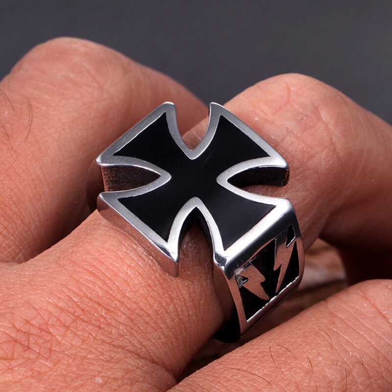 Classic 316L Stainless Steel Iron Cross Ring Mens Black Oil Painting Gothic Punk Motor Biker Ring Male Heavy Metal Ring Jewelry