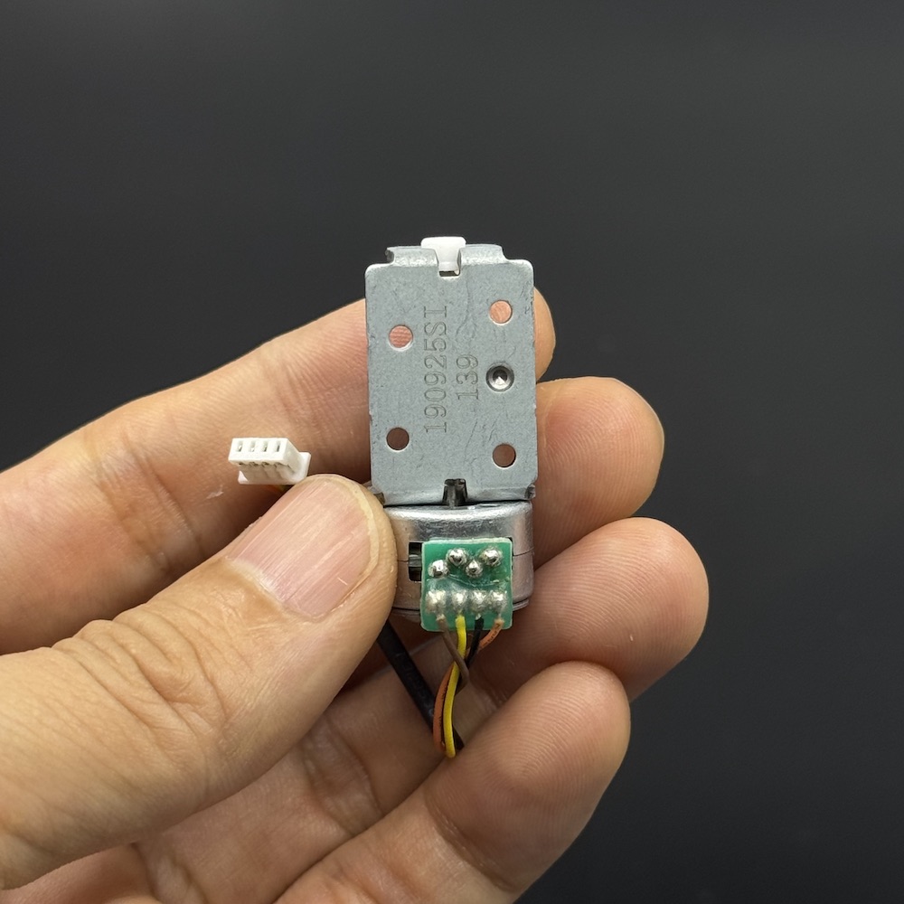 15BY Micro Mini 15 mm 2-Phasen 4-Draht Schrittmotor Lineare Schraube Welle Ausgang 13T Getriebe Schrittmotor für Überwachungskamera einstellen