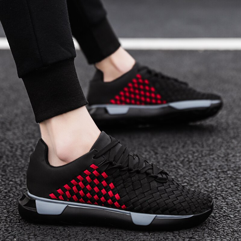 Chaussures De Sprint PENXZT - 8 Pointes, Respirantes, Légeres - Pour Piste, Saut Et Course - Hommes Et Femmes - Taille 35-45