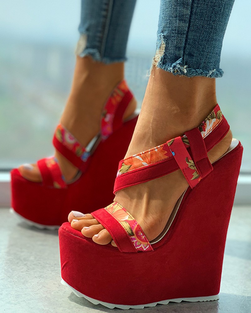 Bonjomarisa Ins Sexy Open Teen Hoge Hakken Bloemen Gesp Vrouwen Sandalen Partij Trouwjurk Rode Platform Wiggen schoenen