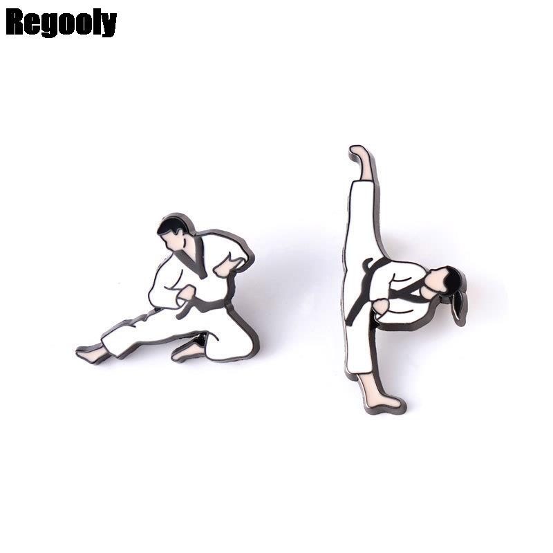 Sport Taekwondo Vintage Kleding Pins Kinderen Mannen Vrouwen Grappige Rugzak Kleding Diy Emaille Broches Badge Kraag