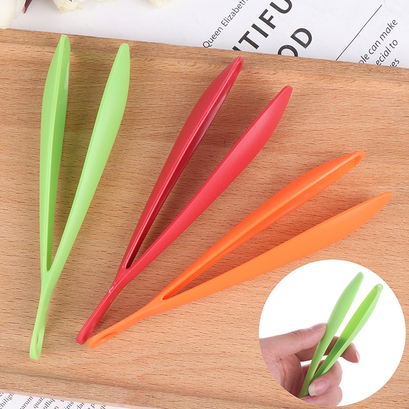 3colour plastic food tongs BBQ food salad tongs kitchenware and tableware accessories are safe, non-stick and easy to clean