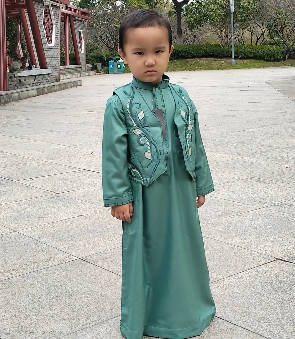 Muslimische Jungen Robe Weste Anzug Kinder Stickerei Abaya Gebet Kaftan Ramadan Marokko Jubba bescheidene islamische Dubai Saudi Abayas Thobe
