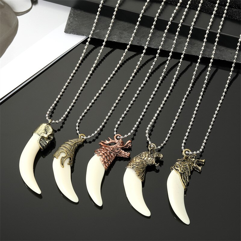 Colliers en métal Punk lune pour hommes, collier en dents de loup pour Couple, pendentif en dents de chien de personnalité Vintage, bijoux