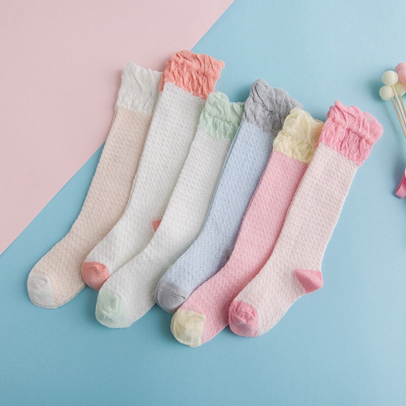 Frühlings- und sommer-netzstrümpfe für babys, farblich abgestimmte dünne, atmungsaktive babysocken, hohe socken für mädchen