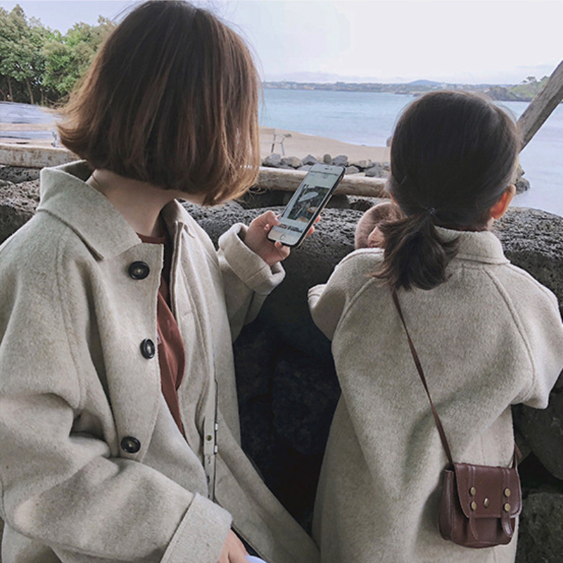 Giacca da cappotto per bambini per bambina 2022 grigio caldo addensare più velluto bottoni autunnali invernali abbigliamento per bambini in lana di agnello