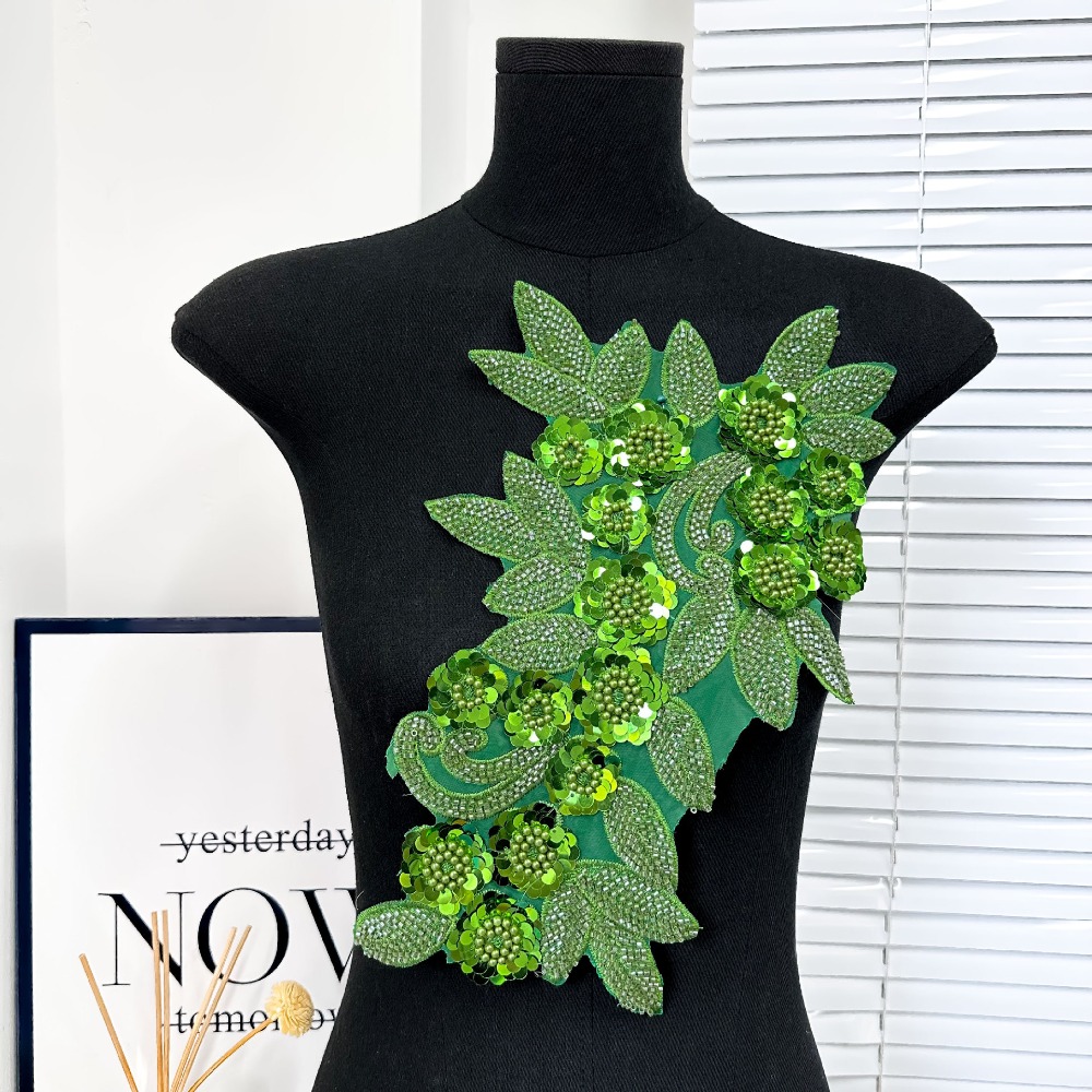 Parches bordados de flores con lentejuelas, flores tridimensionales, apliques exquisitos para ropa, parches elegantes desmontables para ropa DIY: Níquel negro