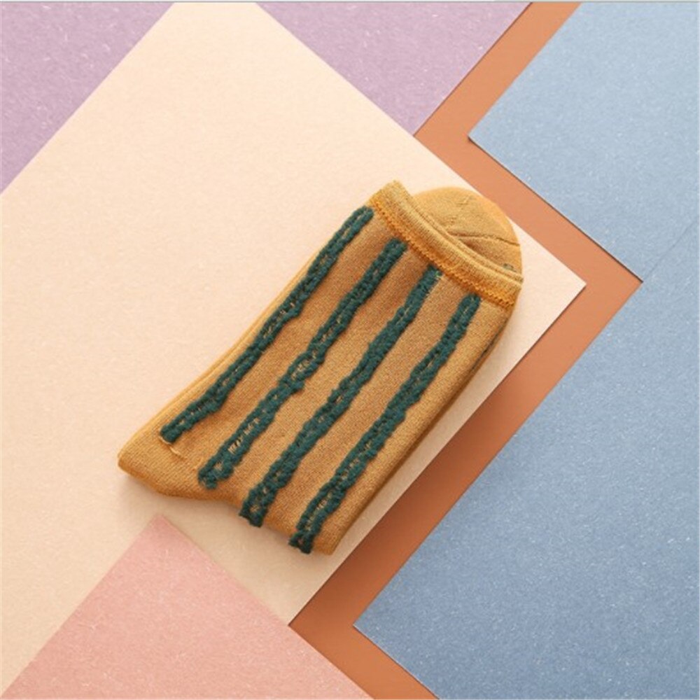 Socks On Both Sides Wearing Vertical Stripes Cotton Women's Tube Socks College Wind Warm Socks: Yellow