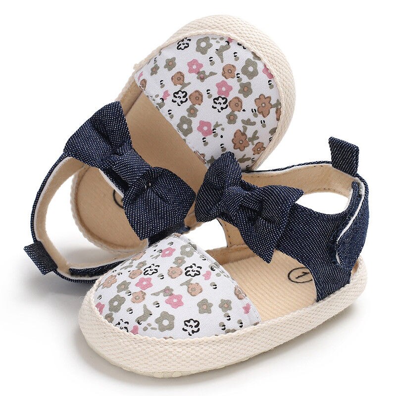 Sommer søde småbørn børn baby pige bowknot blomstermotiver sandaler sko bomuld flad med hæl krog sko 3 stil outfit 0-18m: Blomster / 0-6 måneder